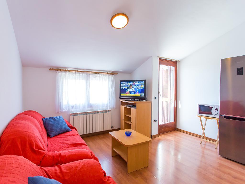 Apartments Ava Porec Exterior photo